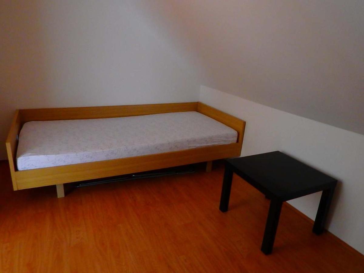 Apartman Стражни Екстериор снимка